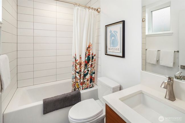 B - 8314 14 Th Ave Nw, Townhouse with 3 bedrooms, 4 bathrooms and 1 parking in Seattle WA | Image 25