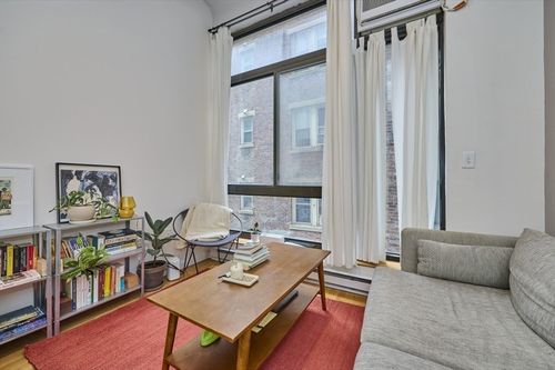 apt-307-12 Stoneholm St, Boston, MA, 02115-2913 | Card Image