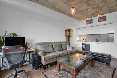 720 - 20 Minowan Miikan Lane, Condo with 1 bedrooms, 1 bathrooms and 1 parking in Toronto ON | Image 3