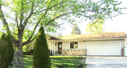 3850 W College Ave, Greenfield, WI, 53221-4541 | Card Image