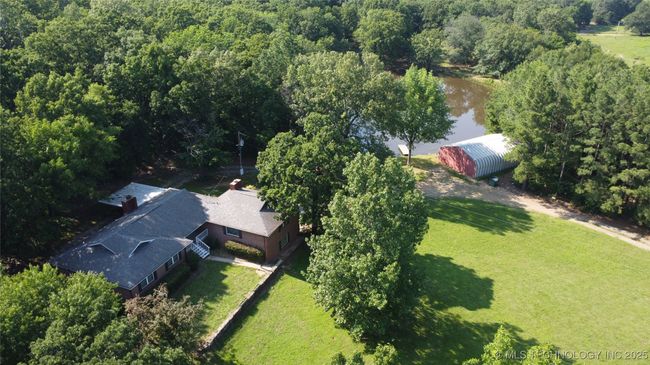 10282 N Perry Loop Rd, House other with 3 bedrooms, 3 bathrooms and null parking in Stigler OK | Image 6