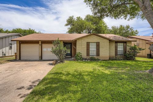 7305 Sir Gawain Dr, Austin, TX, 78745-5538 | Card Image