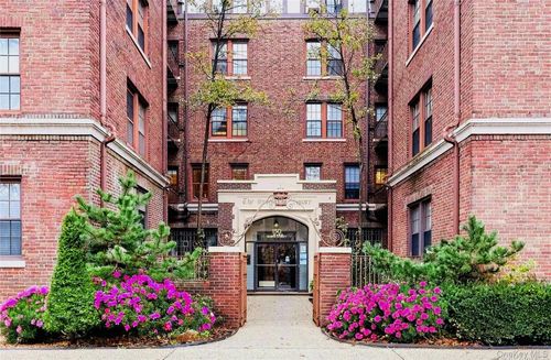 apt-3a-150 Burns St, Forest Hills, NY, 11375-6110 | Card Image