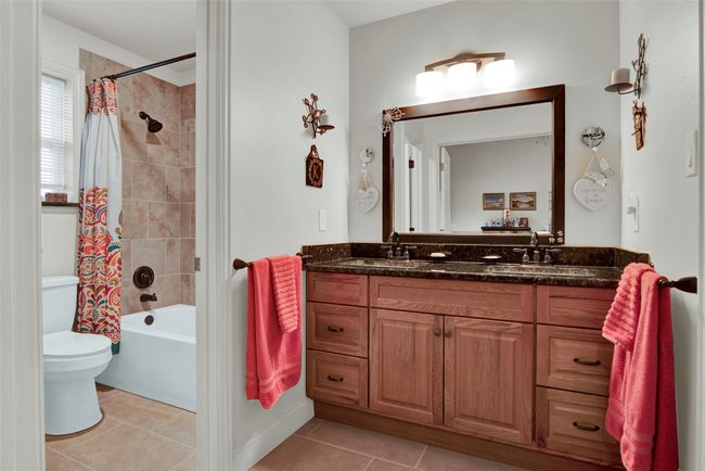 The primary ensuite. | Image 20