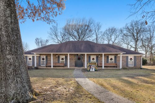 1907 N Beechwood Dr, Florence, AL, 35630-1006 | Card Image