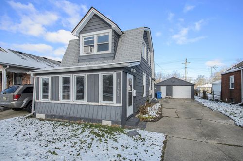 13985 Toepfer Rd, Warren, MI, 48089-3310 | Card Image