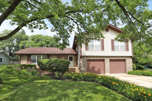 1324 Chartwell Rd, Schaumburg, IL, 60195-3218 | Card Image