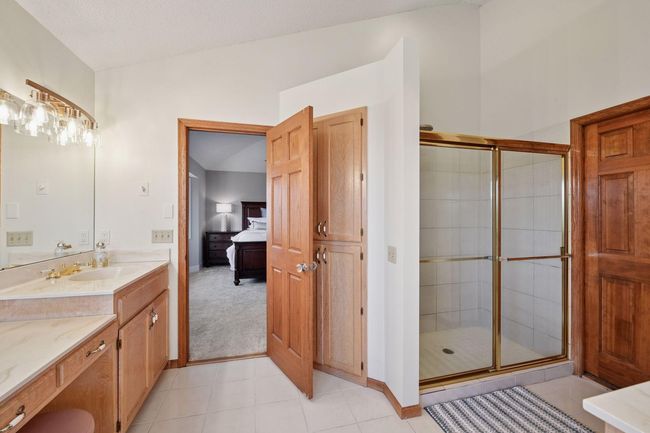 Full Bath Includes Walk-In Shower And Walk-In Closet | Image 28