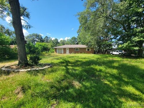 92 Meadow Lane Dr, Elmore, AL, 36025-2109 | Card Image