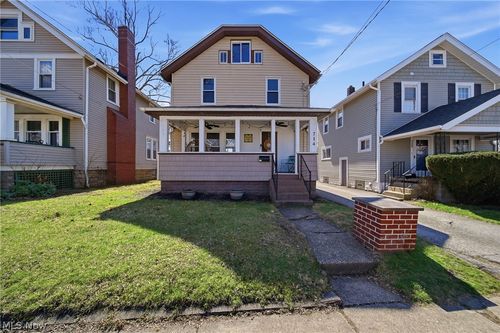 714 Grant Ave, Cuyahoga Falls, OH, 44221-4606 | Card Image