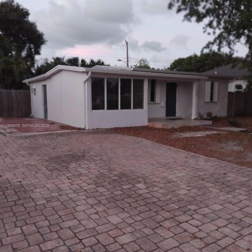 1565 Ne 48th St, Pompano Beach, FL, 33064 | Card Image