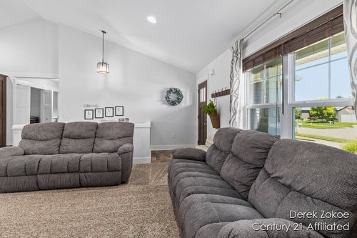 6609 Bradenwood Drive, Blendon Township, MI, 49426 | Card Image