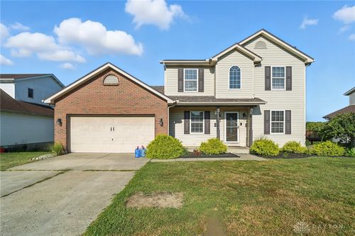 809 Ginger Ridge Dr, Trenton, OH, 45067-2405 | Card Image