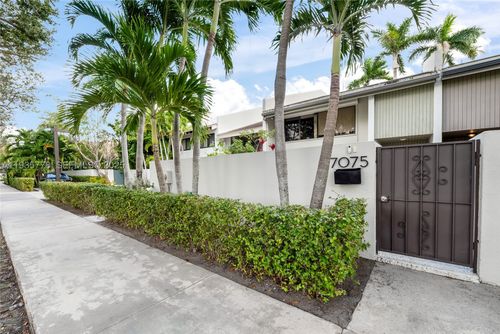 14-7075 Sw 67th Ave, South Miami, FL, 33143-3142 | Card Image