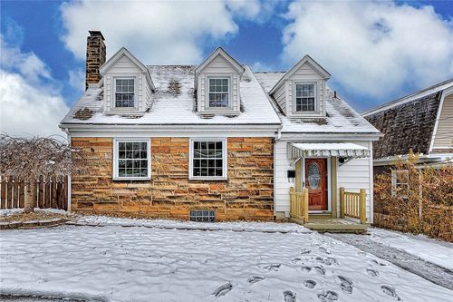 24 S 6th St, Youngwood, PA, 15697-1260 | Card Image