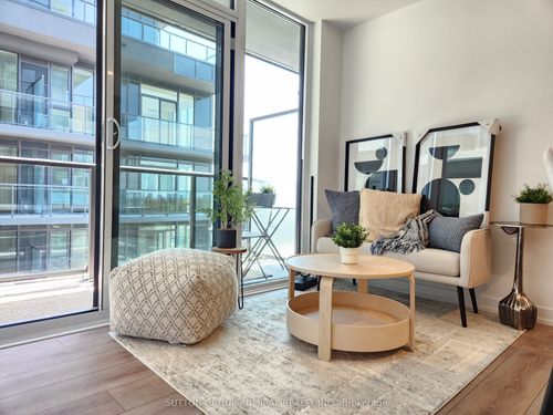 502-500 Dupont St, Toronto, ON, M6G0B8 | Card Image