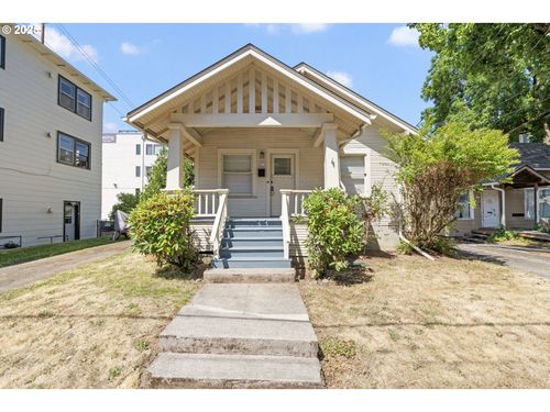 823 Se 45th Ave, Portland, OR, 97215-1621 | Card Image