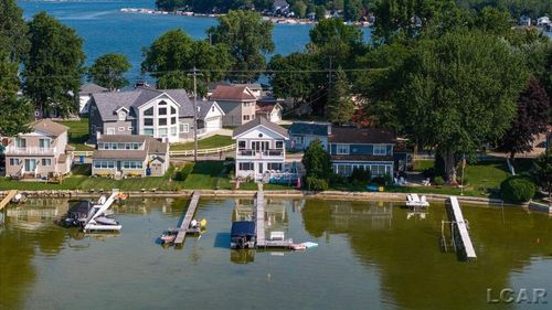 10240 W Ferndale Dr, Manitou Beach, MI, 49253-9552 | Card Image