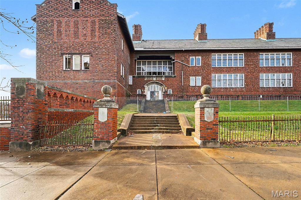 Commercial Sale in St Louis