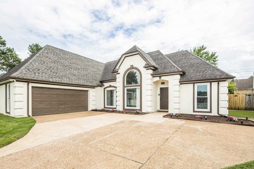 8609 Timber Creek Dr, Cordova, TN, 38018-4035 | Card Image
