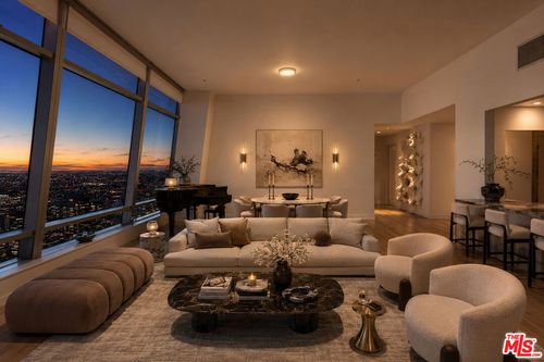49c-900 W Olympic Blvd, Los Angeles, CA, 90015-2694 | Card Image