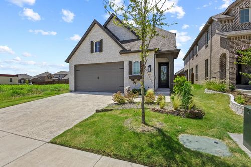 3920 Aqua Ln, Sherman, TX, 75090-5327 | Card Image