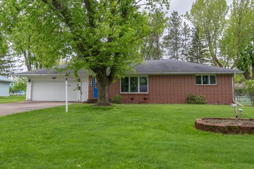 205 W Hickory St, Abbotsford, WI, 54405-9591 | Card Image