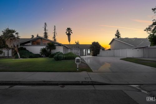 6500 Landfair Dr, Bakersfield, CA, 93309-3680 | Card Image