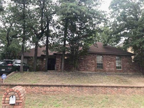 4904 Saddleback Rd, Arlington, TX, 76017-3042 | Card Image