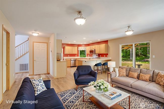 Living Room | Image 10