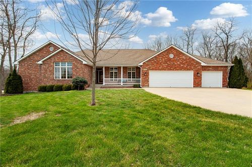 4203 Se Willow Ridge Ct, Blue Springs, MO, 64014-6315 | Card Image