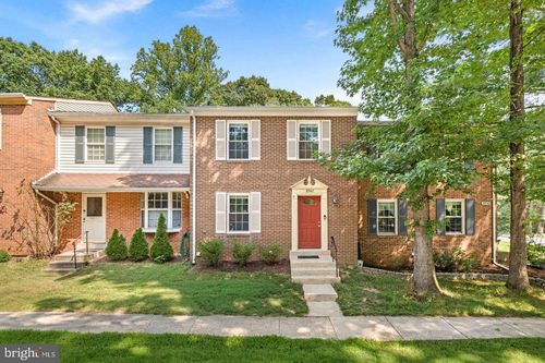 8942 Astongale Ct, SPRINGFIELD, VA, 22152-2144 | Card Image