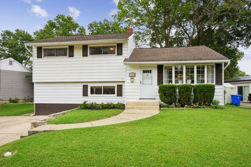 85 W Woodcrest Ave, MAPLE SHADE, NJ, 08052-3344 | Card Image