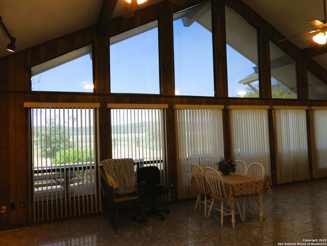 3078 Goat Hill Rd, House other with 4 bedrooms, 4 bathrooms and null parking in Lakehills TX | Image 15