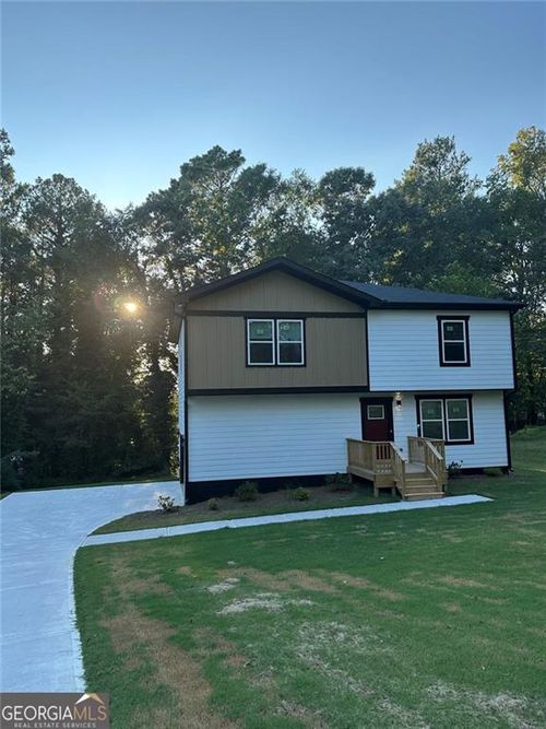 110 Wildwood Dr, Stockbridge, GA, 30281-1761 | Card Image