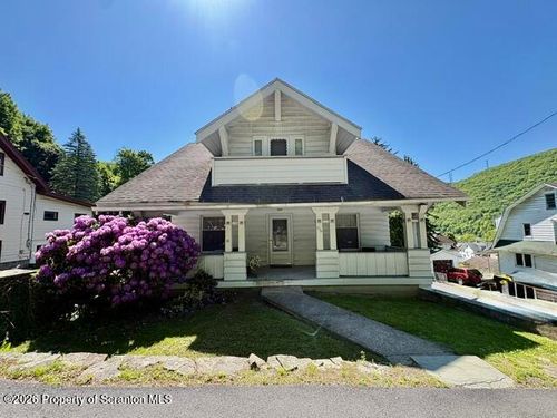 214 Layton Rd, South Abington Township, PA, 18411-9032 | Card Image