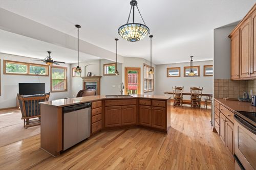 11224 Halstead Trl, Woodbury, MN, 55129-4300 | Card Image