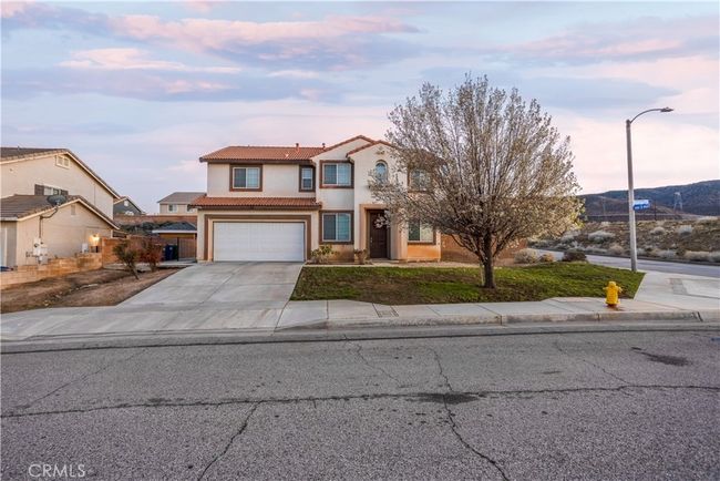 7556 W Avenue L11, House other with 5 bedrooms, 3 bathrooms and 2 parking in Lancaster CA | Image 25