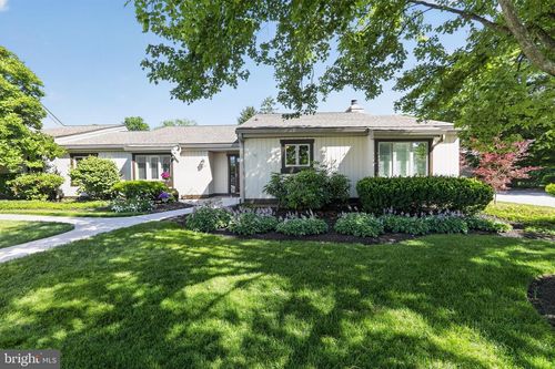 330-330 Devon Way, WEST CHESTER, PA, 19380-6825 | Card Image