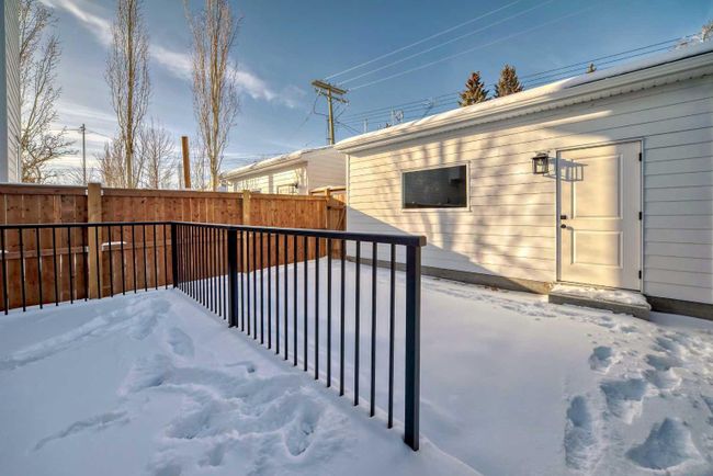 2044 41 Avenue Sw, Home with 4 bedrooms, 3 bathrooms and 2 parking in Calgary AB | Image 18