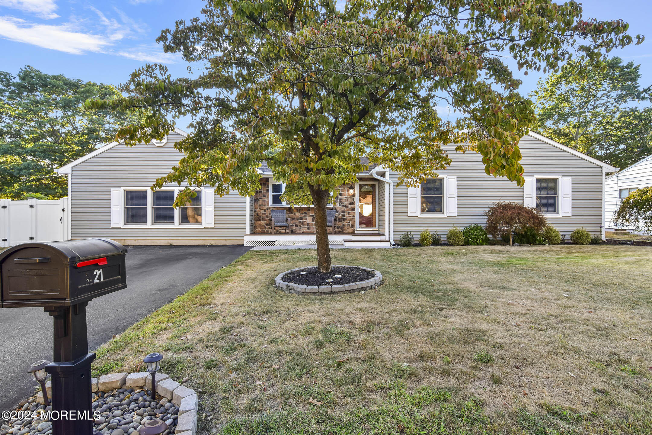 Blake Dr, Howell, NJ 07731