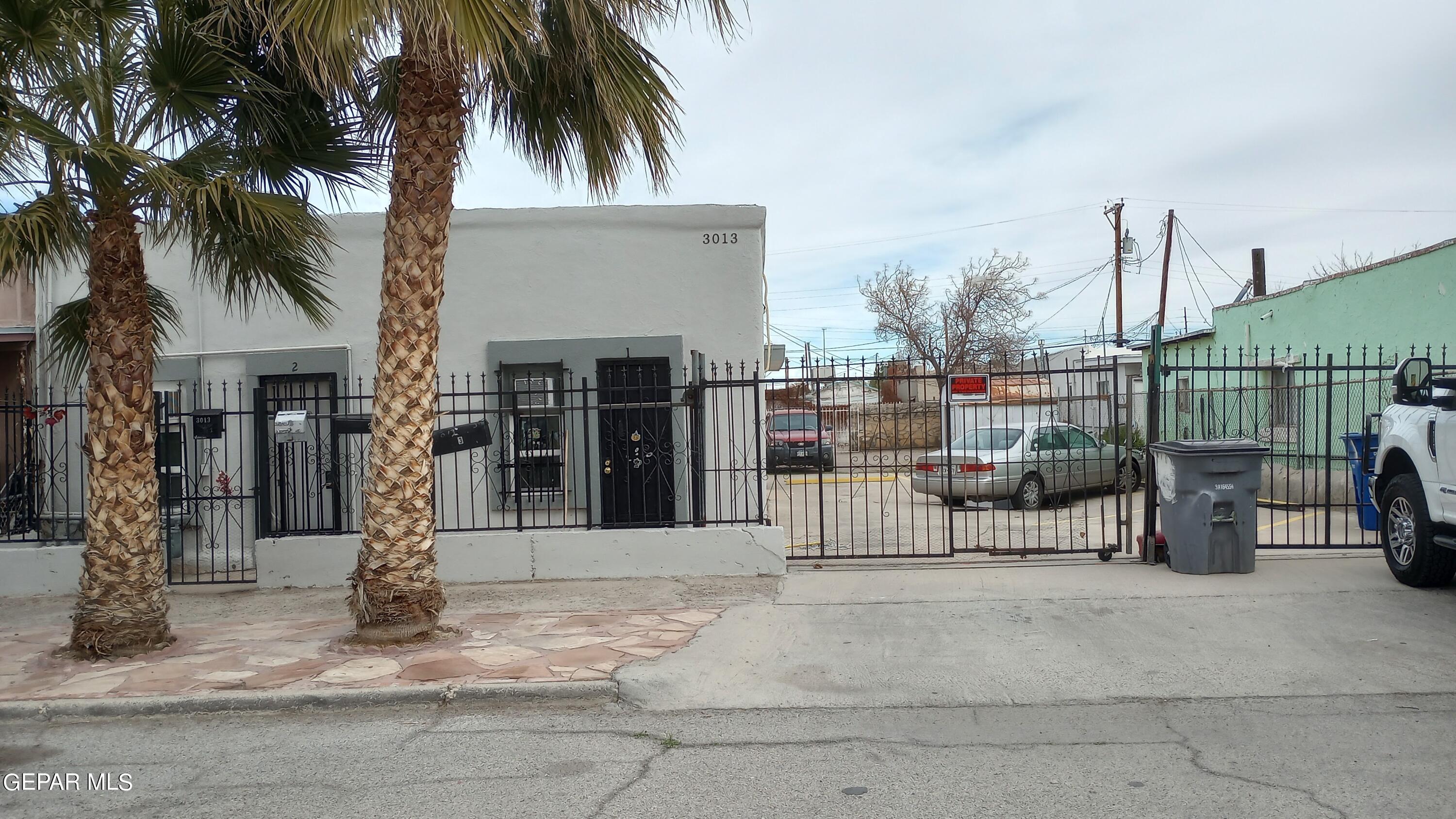 Cypress Ave, El Paso, TX 79905