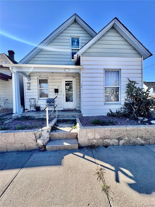 1213 Taylor Ave, Pueblo, CO, 81006-1042 | Card Image