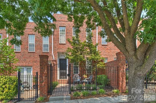 5732 Village Dr Nw, Concord, NC, 28027-5340 | Card Image