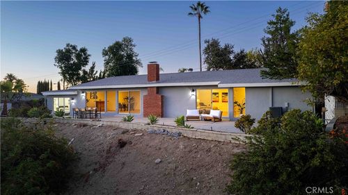 23112 Cass Ave, Woodland Hills, CA, 91364-4003 | Card Image