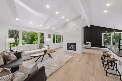 2720 Sandpiper Trl, Excelsior, MN, 55331-7824 | Card Image