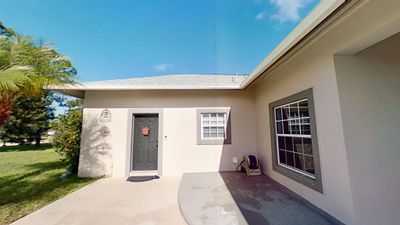 256 Sw Ridgecrest Drive, House other with 4 bedrooms, 3 bathrooms and null parking in Port St Lucie FL | Image 2