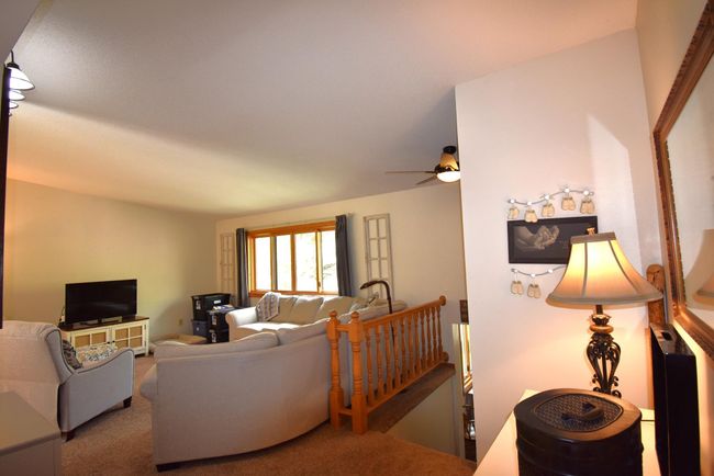 Living Room | Image 12