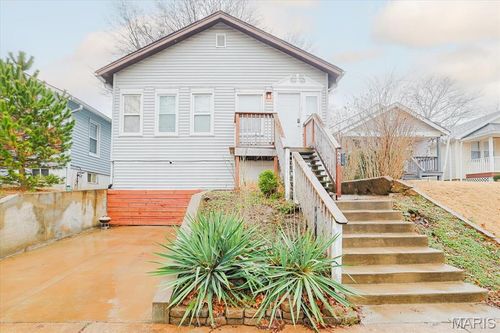 4660 Dewey Ave, Saint Louis, MO, 63116-4385 | Card Image
