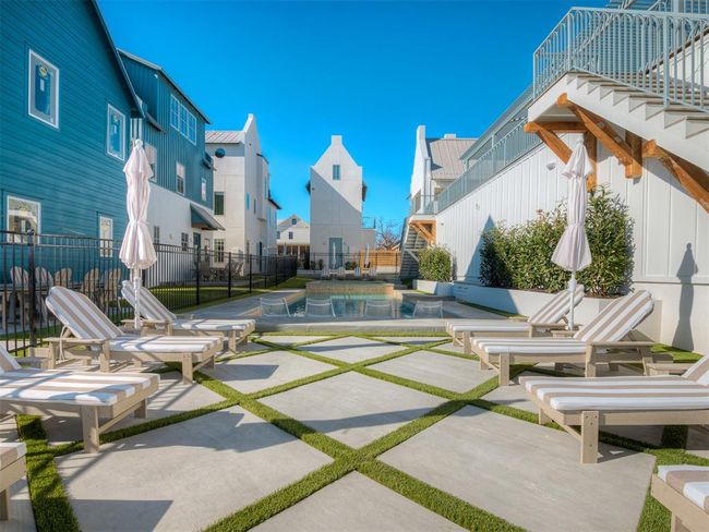 View of patio / terrace with a residential view | Image 41